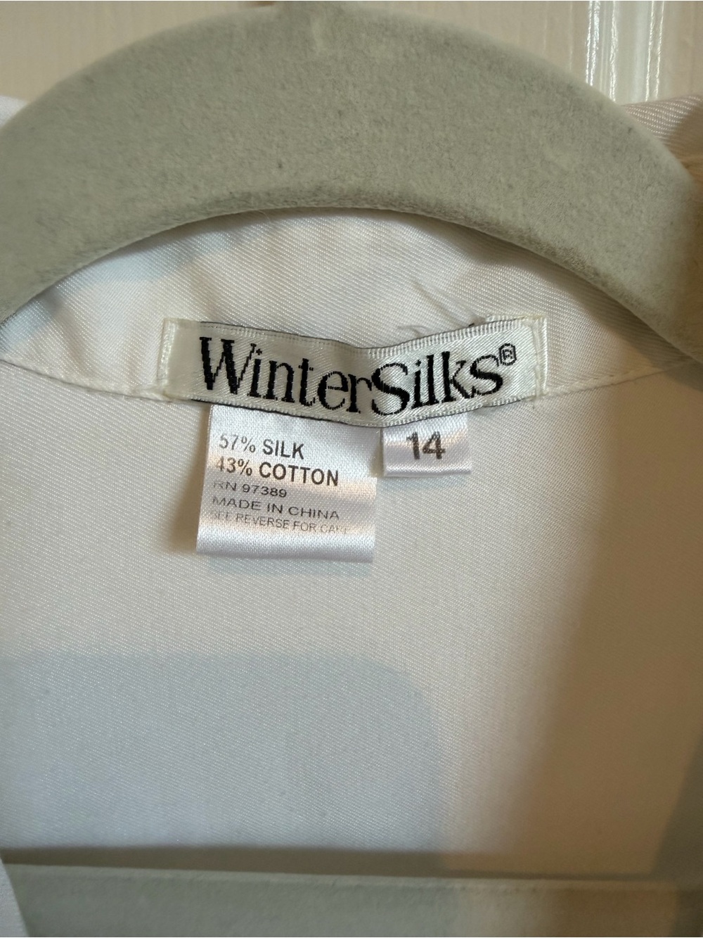 Classic WinterSilks Women’s White Button-Up Shirt Size 14 Silk & Cotton Very GUC - Picture 3 of 3
